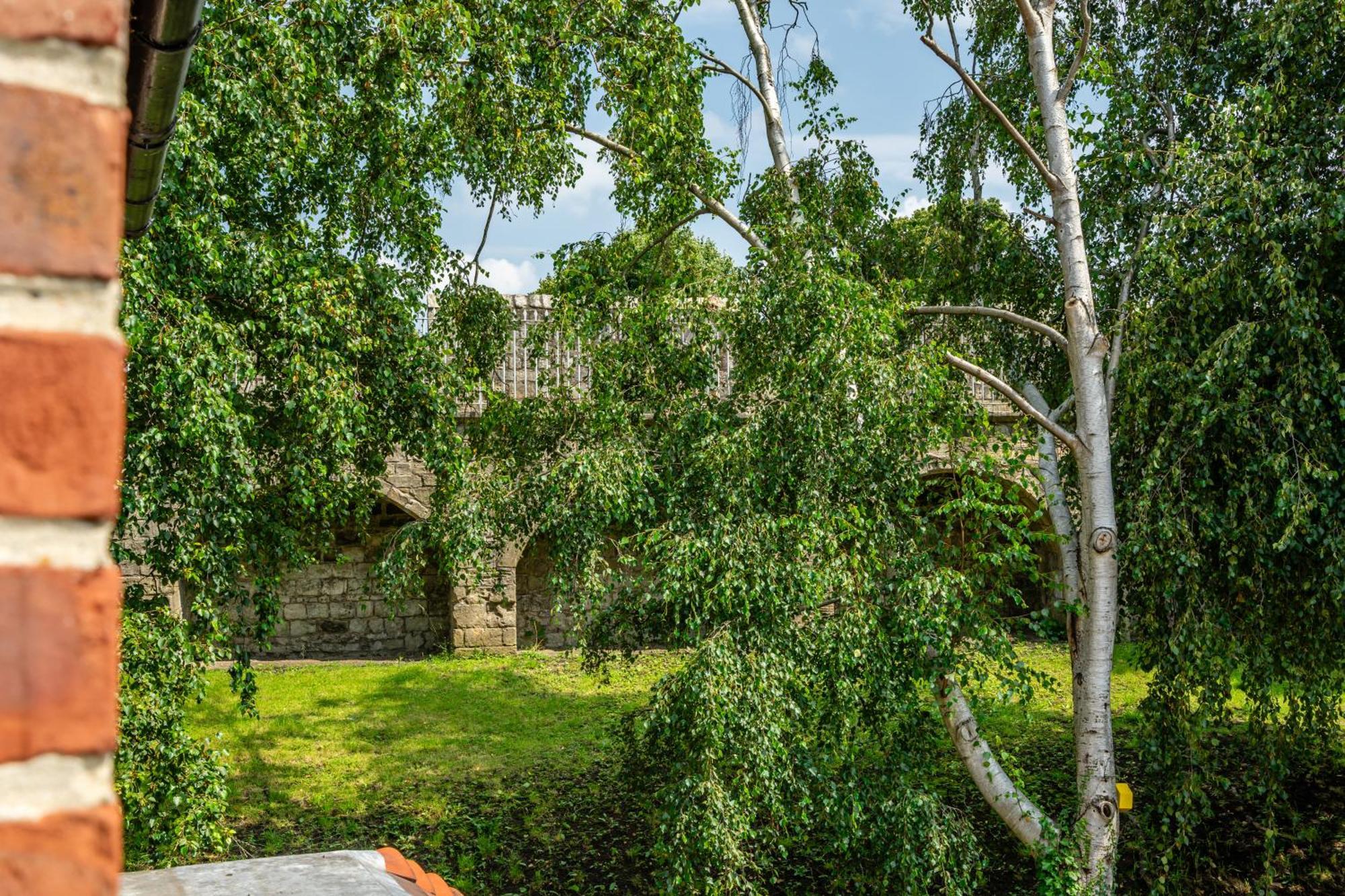16 Hunt Court Villa York Bagian luar foto